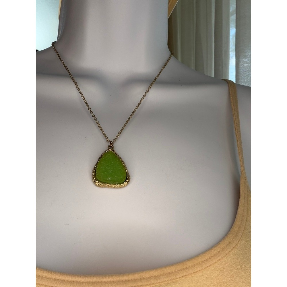 Pendant Necklace Women Green Faux Druzy Gold Tone Teardrop Triangle